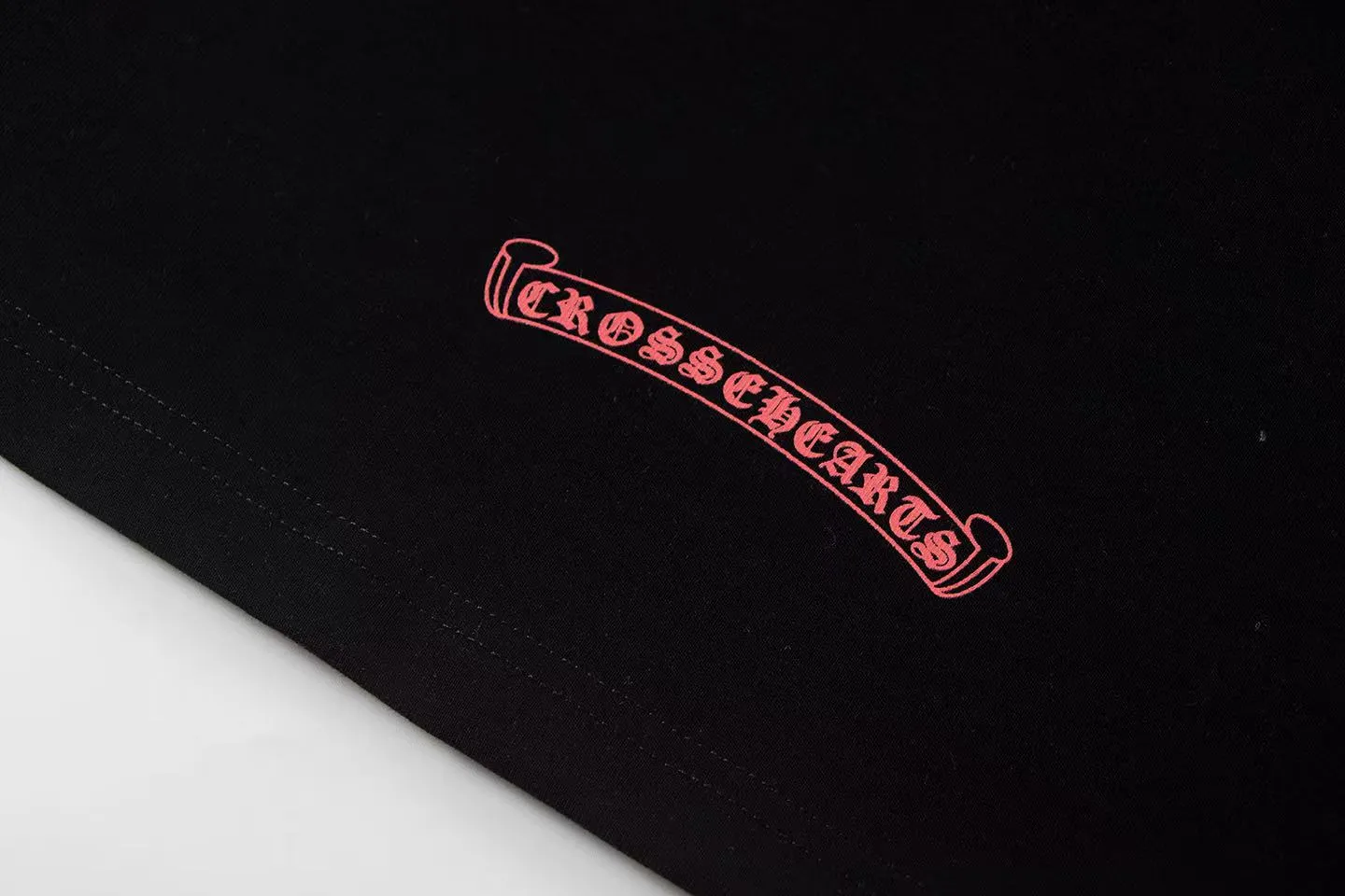🅿️146 Style: 2025 new Croix Heart short-sleeved T-shirt Material: High version 300g double yarn combed cotton Size: S～XL Color: Black Style number: Z022